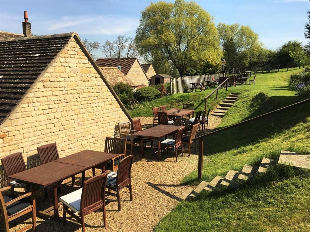 White Hart Ufford- Stamford Hotel Ufford  Exterior photo